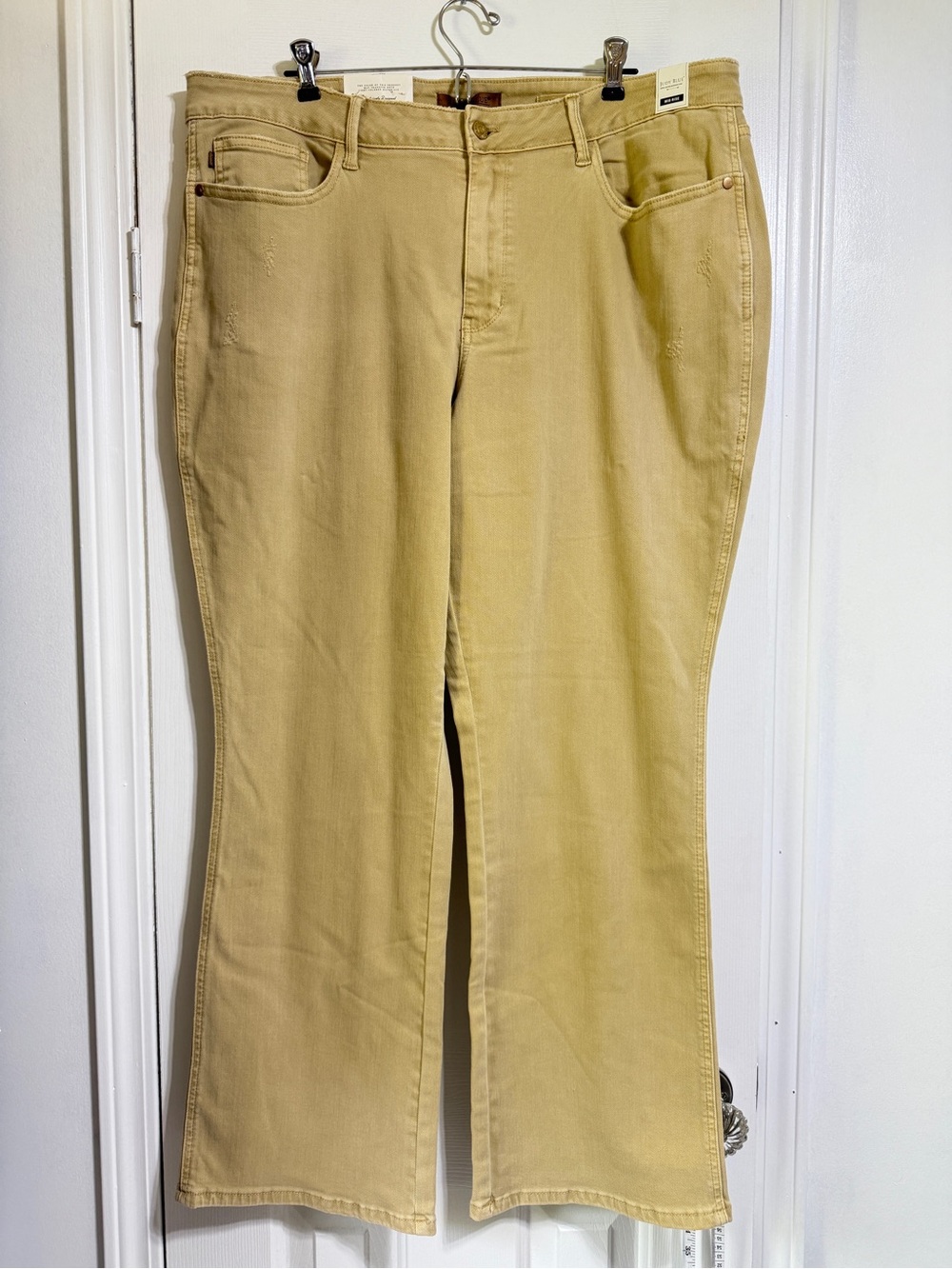 NWT Judy Blue Mid-Rise Garment Dyed Khaki Slim Bootcut Jeans 88504 size 22